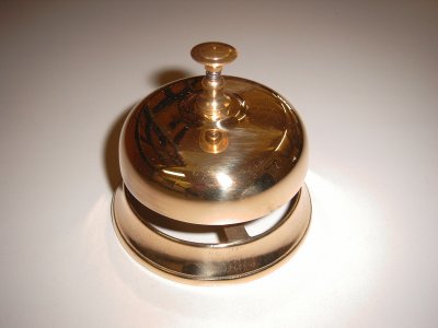 Receptionsklocka i mässing