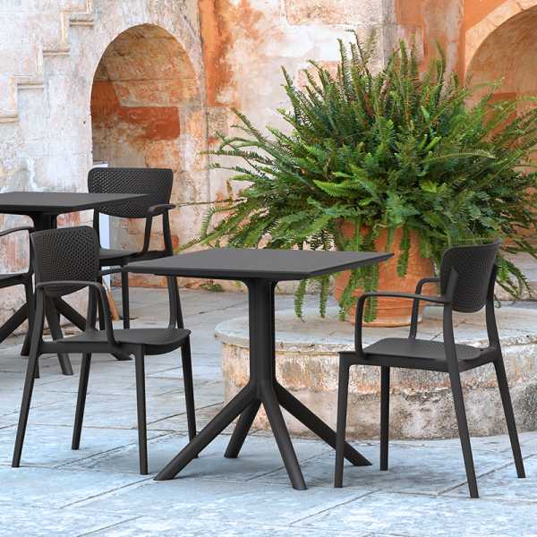 Sky Terrace Table
