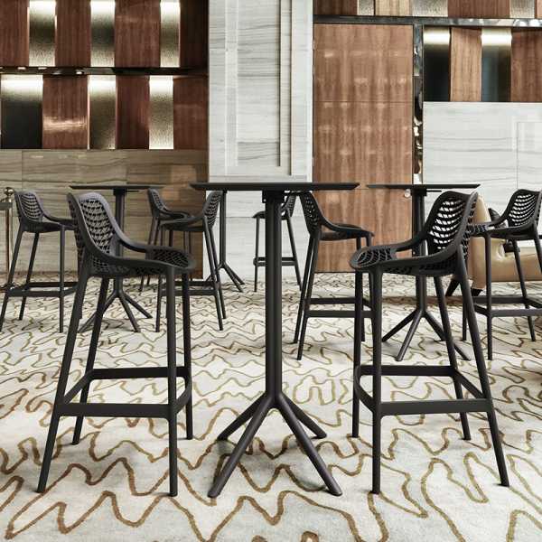 Air Bar Stool